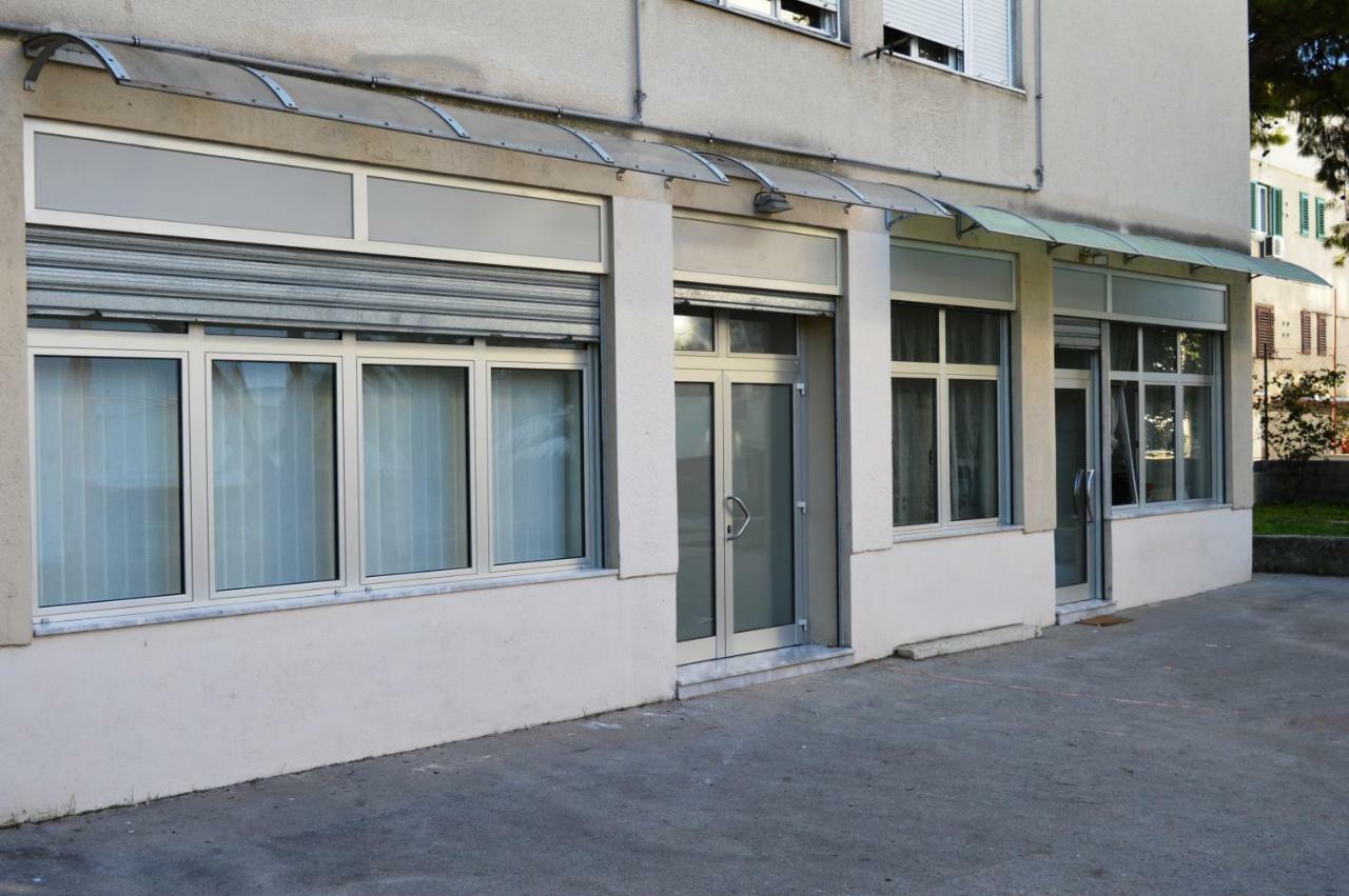 Studio Two Roses Apartment Split Bagian luar foto