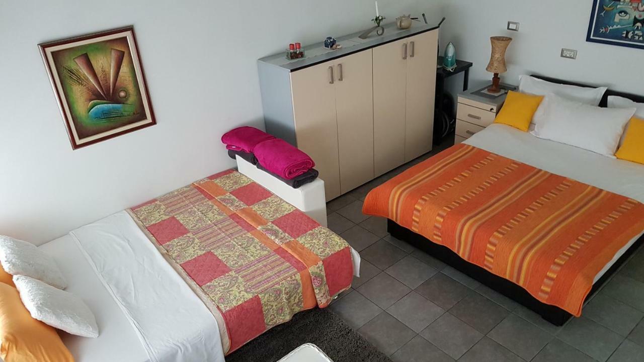 Studio Two Roses Apartment Split Bagian luar foto