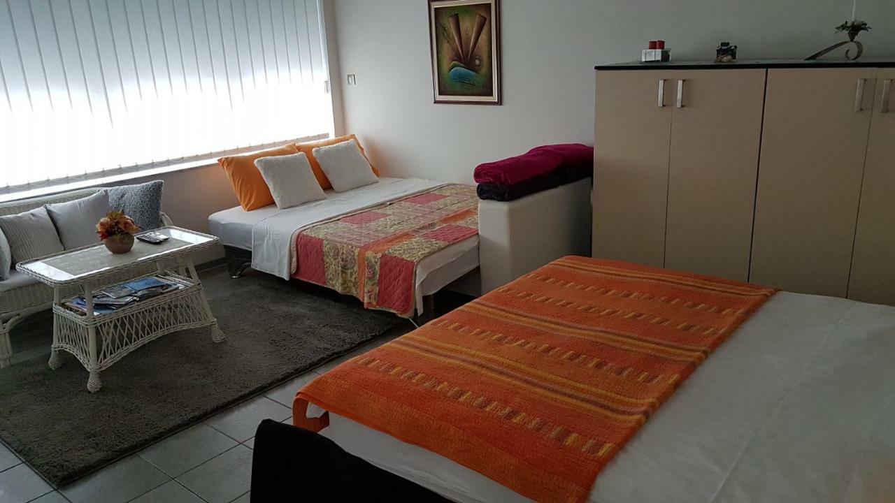 Studio Two Roses Apartment Split Bagian luar foto